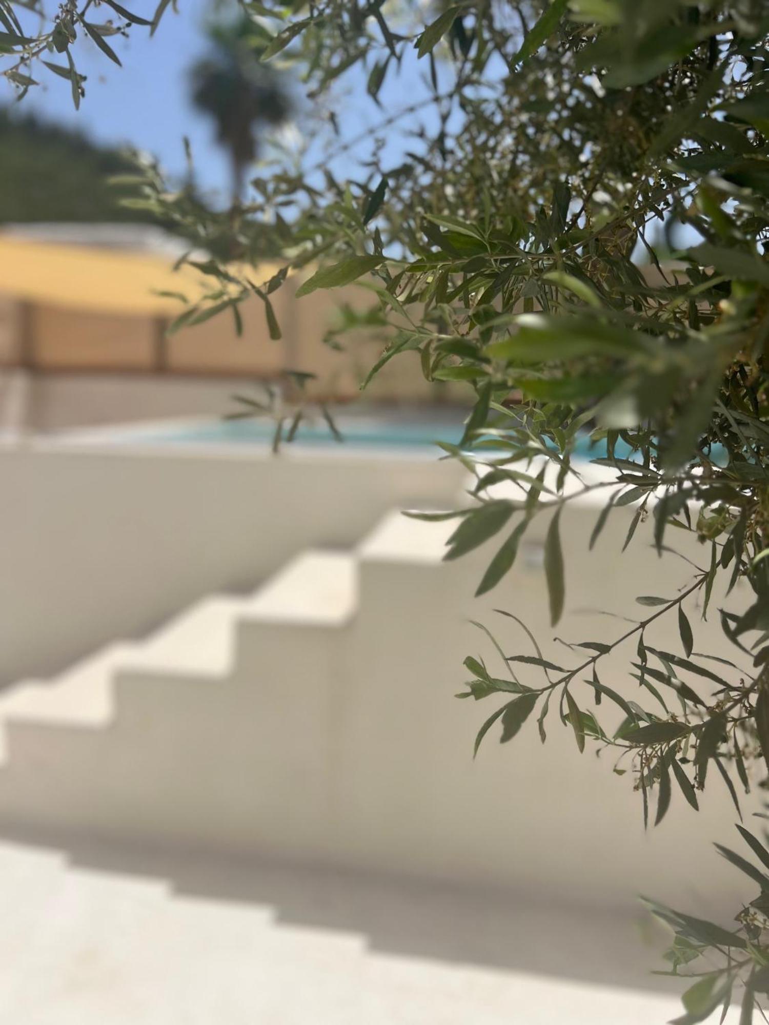 Rustic Hill Private Pool Suites Kalamata Exterior foto